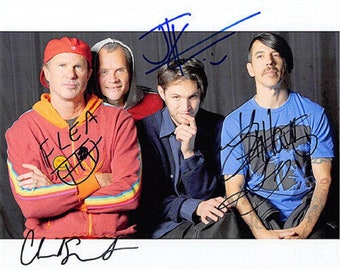 Red Hot CHILI PEPPERS Signed Photo - Anthony Kiedis, Flea, Chad Smith w/COA