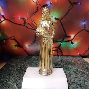 Custom Beauty Queen / Mother&#39;s Day / World Greatest Mom / Best Girlfriend / Best Wife of the Year / Trophy