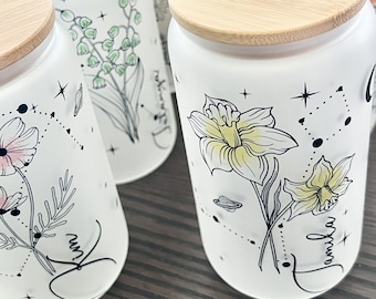 Personalized Tumbler With Name Gift For Mom Custom Coffee Mug With Floral Design With Birth Flower Glass Tumbler For Bridesmaid Gift