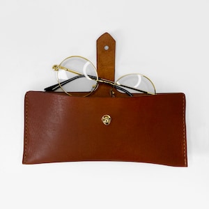 Leder Sonnenbrillenhülle, Personalisierte Sonnenbrillenhülle mit Clip