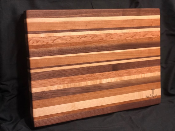Hand-crafted Cutting Boards with Walnut and White Maple — Red & Rugged™