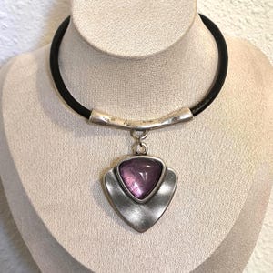 Collana girocollo statement per donna, collana in argento, girocollo in argento, collana in pelle, collana da donna, collana in zamak, girocollo in zamak, cammeo