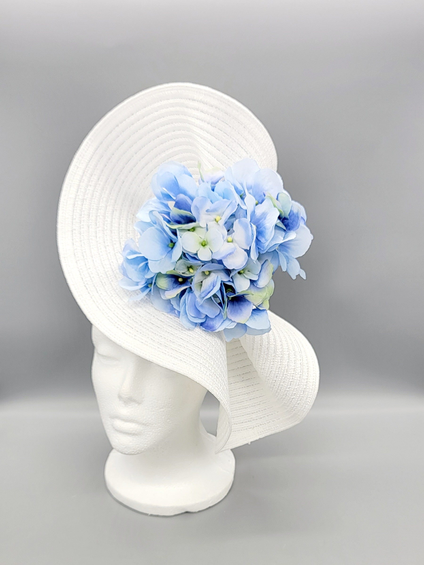 White Derby Fascinator Hat, Blue Hydrangea, Horse Race  display picture 2