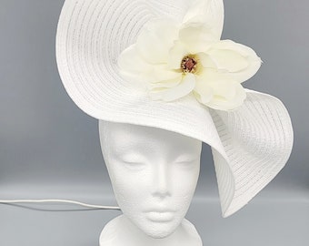 Off White Bow Pillbox Fascinator With Veil, White Kentucky  display picture 1