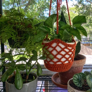 Hangin&#39; Out Plant Hanger | Crochet Hanger Pattern | Quick and Simple Crochet Project | Instant PDF Download