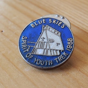 Blue Skies - Spirit Of Youth Trek 1968 - Beautiful Small Vintage Scouts Pin! - Brooch Pin Unique Rare Hat Pin Lapel Pin Retro Pin Enamel Pin