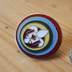 Beautiful Canadian Scouts Pin - Unique Design! - Brooch Pin- Unique Rare Hat Pin Lapel Pin Vintage Pin Retro Pin Enamel Pin