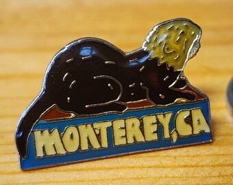 Monterey, Ca - Beautiful Vintage California Otter Brooch Pin Unique Rare Hat Pin Lapel Pin Vintage Pin Retro Pin Enamel Pin