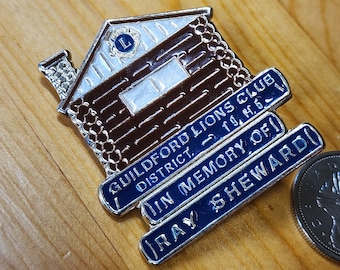 Vintage emaljnål – Guildford Lions Club, Ray Sheward-minnesmärke