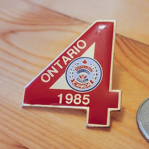 Ontario 1985 Petite Ligue Little League Baseball Kanada - Brosche Pin- Einzigartige seltene Hut Pin Revers Pin Vintage Pin Retro Pin Emaille Pin