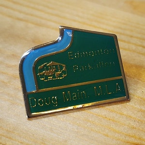 Edmonton Parkallen Doug Main M.L.A. - Cool Vintage Alberta Canada Epoxy Brooch Pin Unique Rare Hat Pin Lapel Pin Retro Pin Enamel Pin