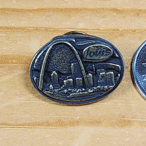 Louis Arch Missouri USA Brooch Pin Unique Rare Hat Pin Lapel Pin Vintage Pin Retro Pin Enamel Pin