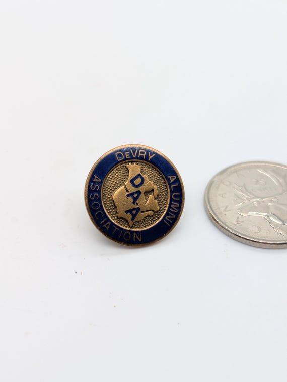 DeVry Alumni Association (DAA) Enamel Lapel Pin – Retro Hat Badge