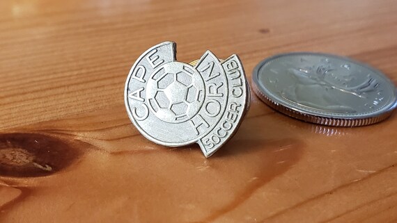 ヴィンテージ ケープホーン サッカークラブ ピンバッジ - コキットラム