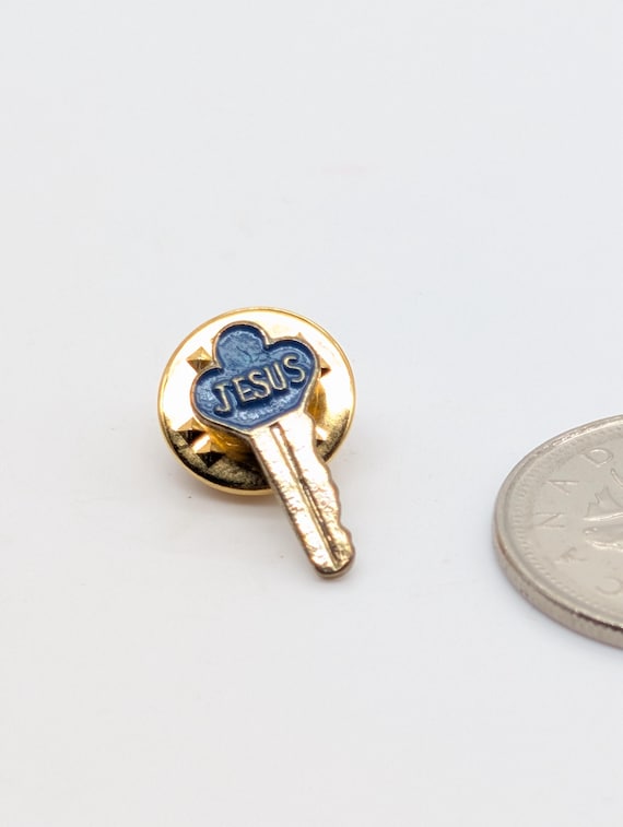 Jesus Key Christian Enamel Lapel Hat Pin Vintage Retro