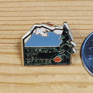 Harrison Hot Springs Brooch Pin Unique Rare Hat Pin Lapel Pin Vintage Pin Retro Pin Enamel Pin