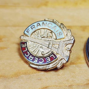 Le Cercle Francais Brooch Pin Unique Rare Hat Pin Lapel Pin Vintage Pin Retro Pin Enamel Pin