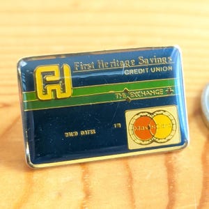 Erste Erbs-Gutschrift-Union der Austausch-Mastercard Brosche Einzigartige Rare Hutnadel Anstecknadel Vintage Pin Retro Pin Emaille Pin