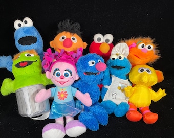 Mini Sesame Street Plush: Big Bird, Elmo, Cookie, Zoe, Ernie, Oscar, Abby Cadabby, Grover