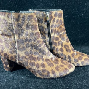 Nine West bruine luipaardprint imitatiebontlaarzen dames maat 8 M puntige neus korte enkel 3 inch hak ritssluiting aan de zijkant