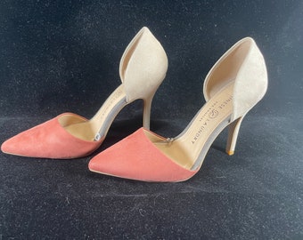 Chinese Laundry Women Heels Pumps Pink and Tan Suede Size 7 US