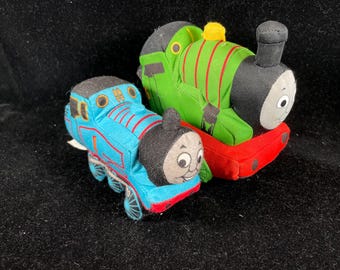 Set de locomotora de peluche de Thomas y sus amigos: Thomas y Percy