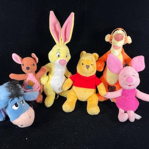 Winnie the Pooh Bear Disney Bean Bag Beanie Mini Plush 8 inch Tigger Kanga Roo Rabbit Eeyore Piglet