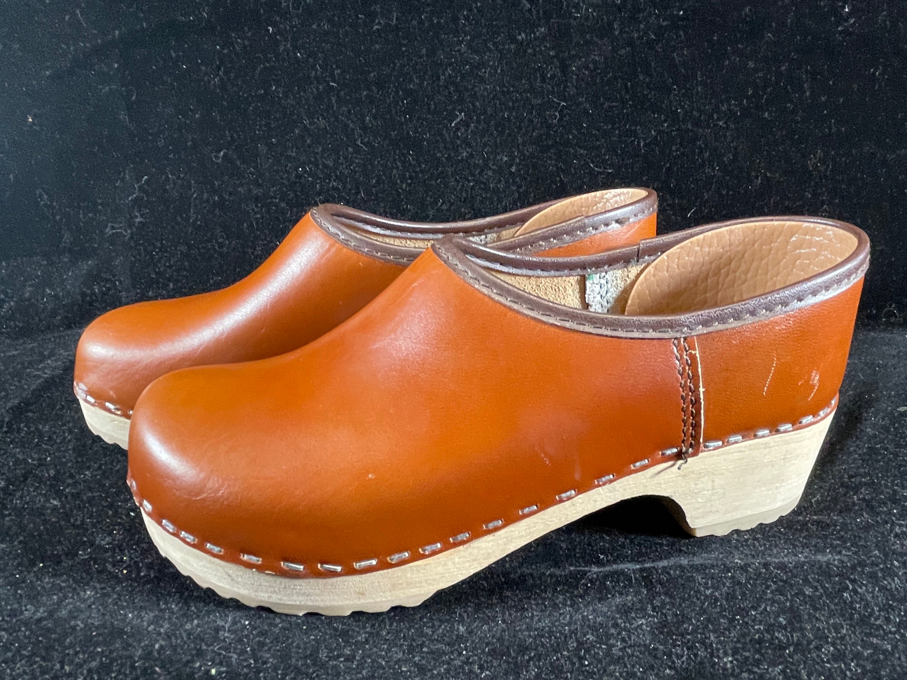 Kids Carmel Leather Clogs, Made in Denmark, Youth Size 4