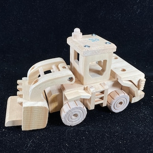 Wooden Handmade Bull Dozer Everything Moves And Works Gift sandbox toy