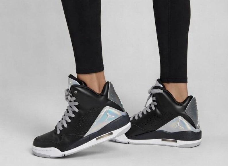Nike Air Jordan SC-3 Youth 5Y Womens 6.5 Black Red Basketball Sneakers image 1