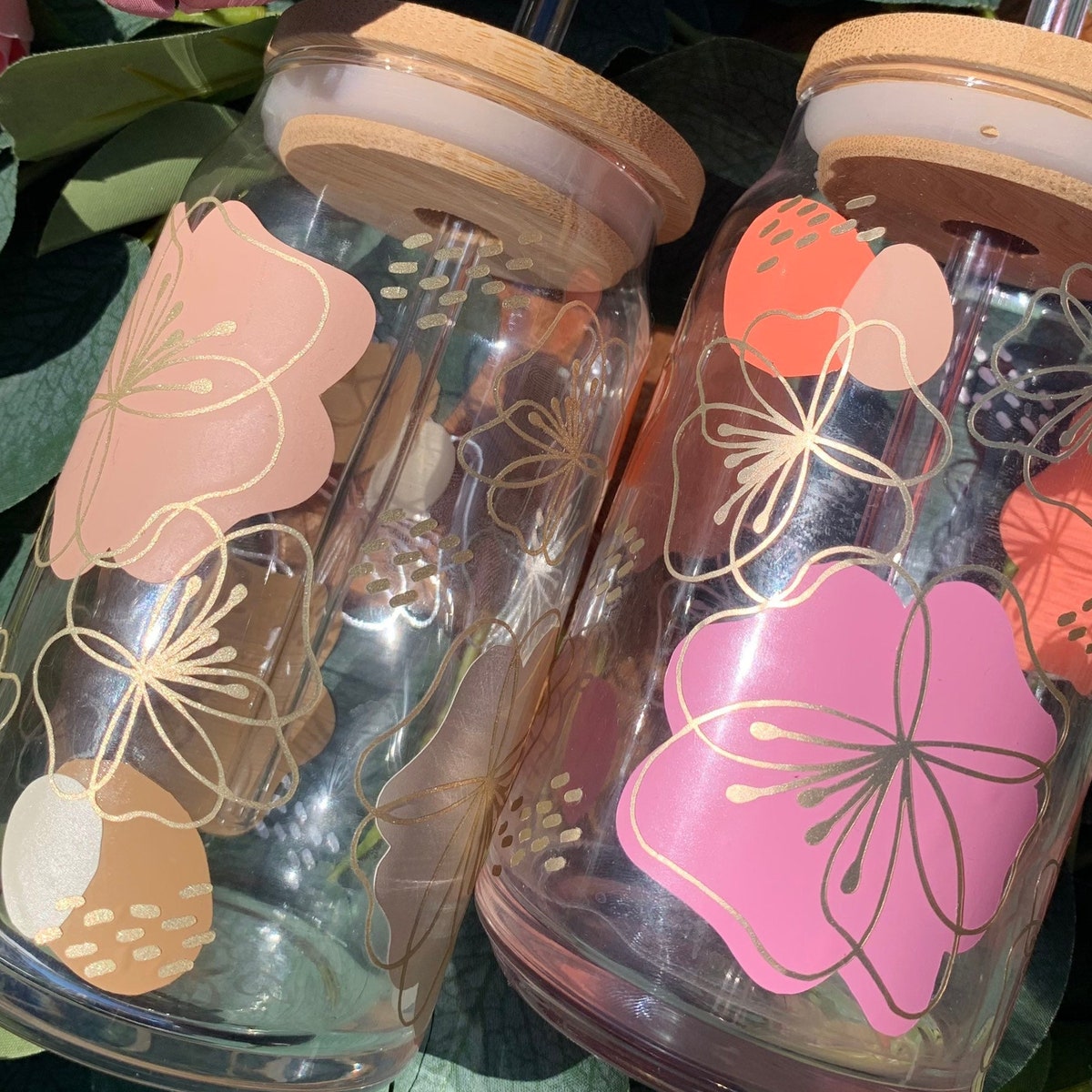 BOHO Flowers Abstract Art, Flower Art, Beer Can Glass, Beer Glass, Libbey Glass, Engraved Bamboo Lid, Coffee Glass, Iced Coffee Glass - Etsy