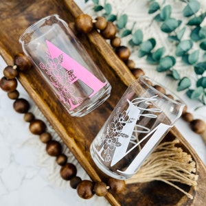 Initial Beer can glass, floral beer can glass, Beer glass, libbey glass, coffee glass, engraved bamboo lid, iced coffee glass