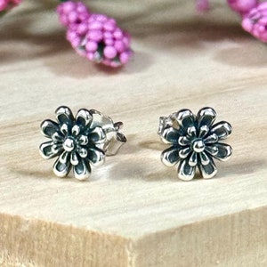 Dainty Detailed Flower Stud Earrings | Solid 925 Sterling Silver Small Floral Earrings Push Back | Minimalist | Trendy | For Her