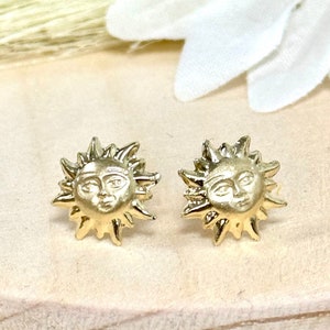 Sun with Face Stud Earrings | Solid 14k Yellow Gold Dainty Sun Earrings Screw Back | Minimalist | Trendy | Celestial Jewelry | For Her