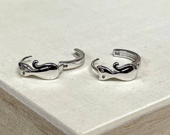 Dainty Cat Hoop Huggie Earrings | Solid 925 Sterling Silver Kitten Hoop Earrings Snap Post | Trendy | Minimalist Jewelry | Gift for Mom