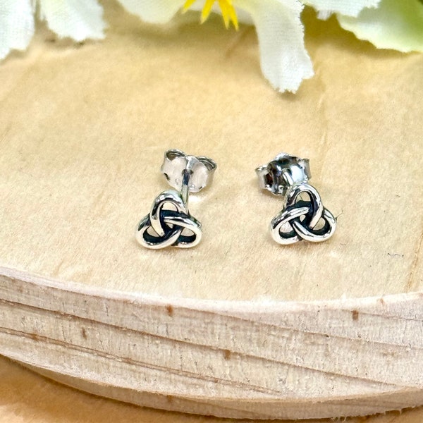 Celtic Twisted Knot Stud Earrings | Solid 925 Sterling Silver Irish Triquetra Earrings Push Back | Minimalist | Trendy | Gift for Her