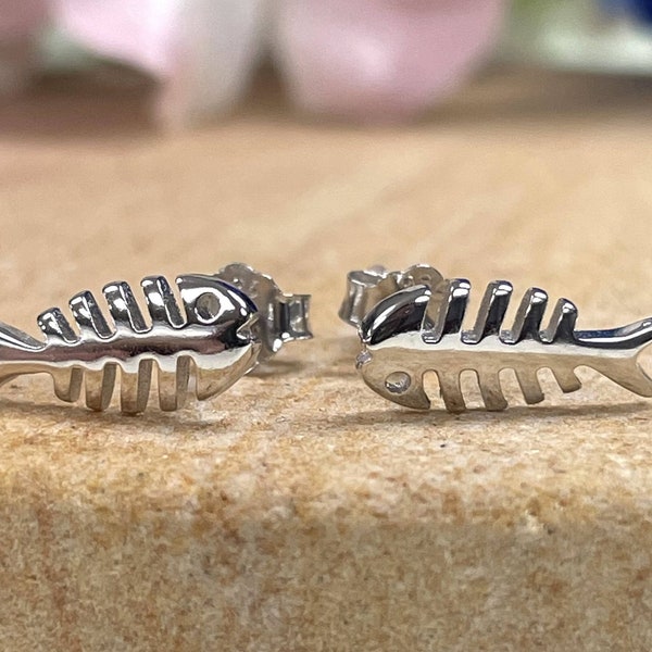 Fish Bone Plain Stud Earrings | Solid 925 Sterling Silver Fish Skeleton Earrings Push Back | Minimalist | Trendy | Nautical Jewelry