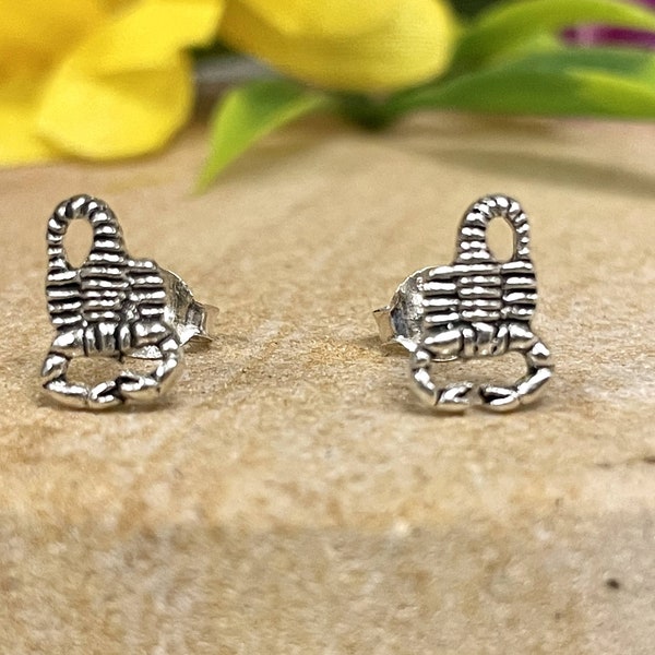 Dainty Scorpion Ear Stud | Solid 925 Sterling Silver Scorpion Earrings Push Back | Minimalist | Trendy | Animal Jewelry | For Men