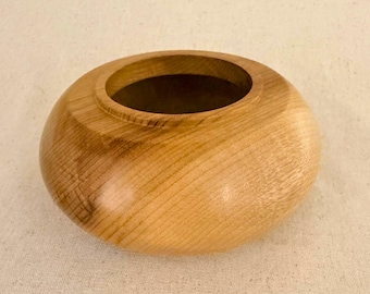 Vaso in legno di mirto tornito a mano, oggetto d'arredo moderno, scultoreo e organico