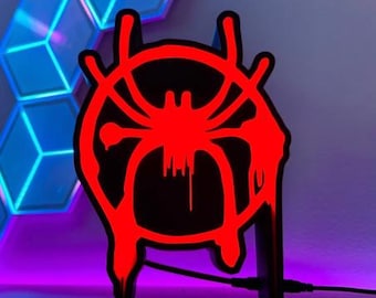 Fan Art Inspired 3D Printed Universe of Spiders Lightbox