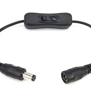 Peut inclure: C&acirc;ble d'alimentation CC noir avec interrupteur. Le c&acirc;ble comporte un connecteur m&acirc;le et femelle &agrave; chaque extr&eacute;mit&eacute; et un interrupteur &agrave; bascule noir au milieu. Les connecteurs sont cylindriques.