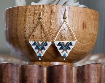 Boho beaded earrings, triangle beaded earrings, handmade seed bead earrings, gold geometric earrings, southwest pattern native earrings