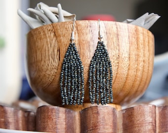 Short black beaded fringe Earrings, Small seed bead Earrings, Handmade boho beaded earrings, Gift for Her, Minimalist Beaded Earrings