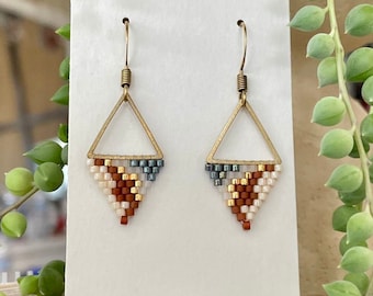 Beaded geometric earrings, triangle beaded earrings, gold beaded earrings, seed bead earrings, abstract beaded earrings, minimalist