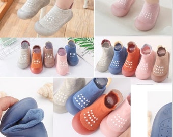 Baby sock shoes | Non-slip booties | Soft rubber sole slippers | First time walker shoes | Anti slip shoe | Baby shower gift | Birthday gift