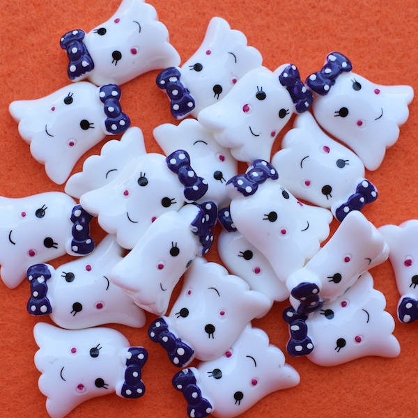 Ghost Cabochons, Girl Ghost, Slime Charms, Fake Bake Supply, Cabochons, Halloween Cabochon, Scrapbooking, Cell Phone Charms, Ghost