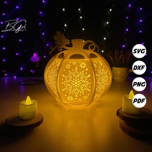 Weihnachten Schneeflocken Kürbisse Halloween Laterne SVG für Cricut Projekte DIY, Papierlaterne für Halloween Dekor, Papierschnitt Licht Box