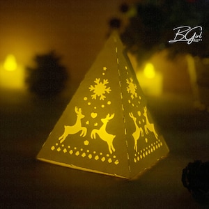 Fichier Svg de lanterne en papier découpé Noël 3, lanterne pyramide de Noël en papier découpé, modèle SVG de lanterne de Noël, lanternes en papier travaux manuels