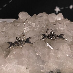 Boucles d'oreilles - Déesse triple lune avec pentacle