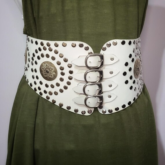 Vintage Moroccan Leather Corset Belt: Silver Studded Boho  display picture 3